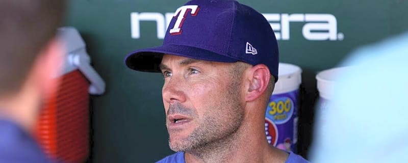 Rangers trounce Mariners, stay close in division, wild-card races