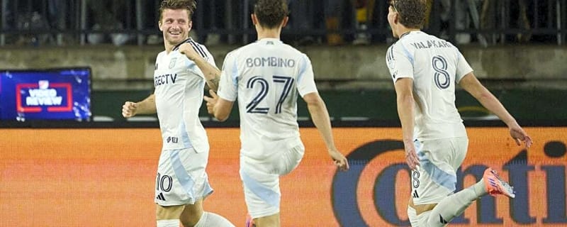 San Diego FC clinches top Western Conference seed with rout of Portland