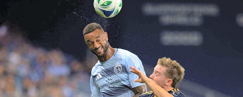 Vancouver stays hot, eliminates Sporting KC from playoff contention