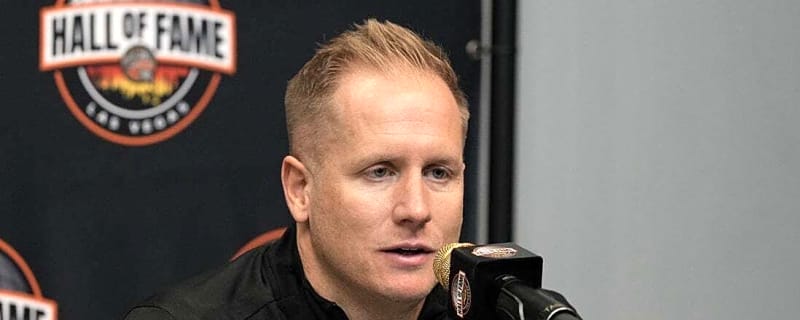 No. 8 BYU goes lights-out within the arc, dismantles Holy Cross