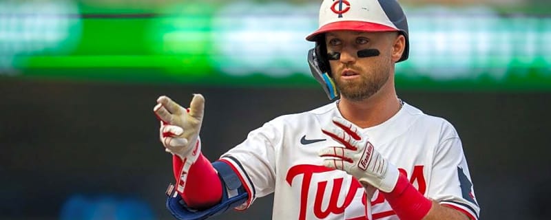 Kody Clemens rips walk-off grand slam, Twins stun Royals 4-3