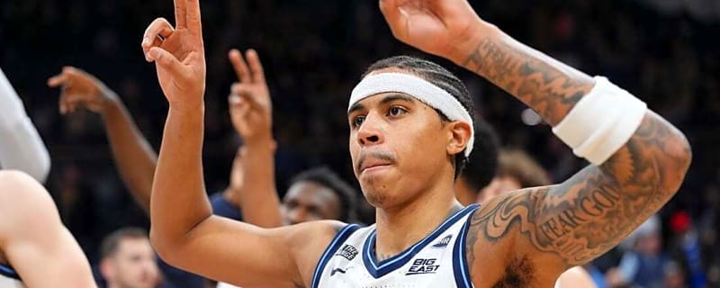 Tyler Perkins, Villanova keep Seton Hall at bay for season sweep