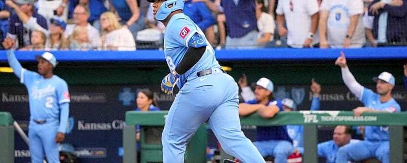 Royals start fast in win, end night early for Twins starter Joe Ryan