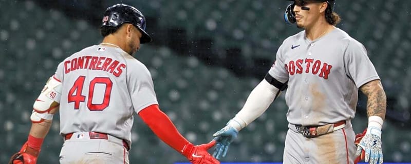 Red Sox 1B Willson Contreras (hand) exits after being hit by pitch