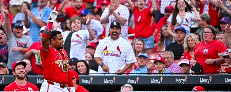 Cardinals pursue another power surge against cold Cubs