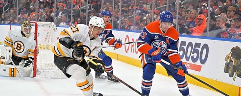 David Pastrnak's 3-point effort helps Bruins pound Oilers, end skid