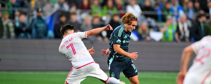 Sounders score 3 second-half goals in rout of slumping St. Louis City