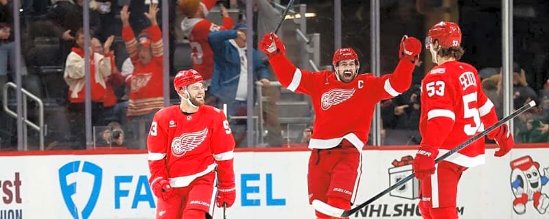 Red Wings aim to continue red-hot December vs. inconsistent Mammoth