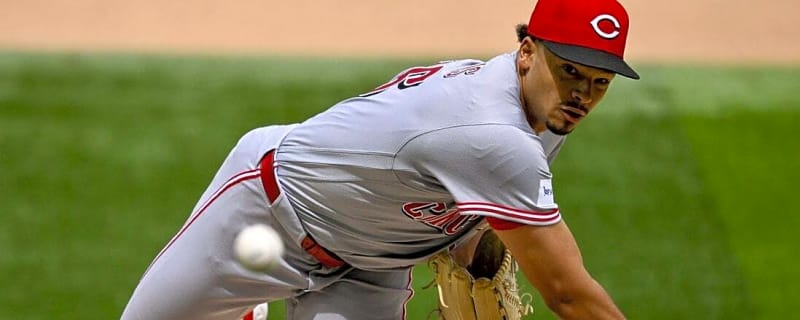 Elly De La Cruz drives in winner as Reds complete sweep of Rangers
