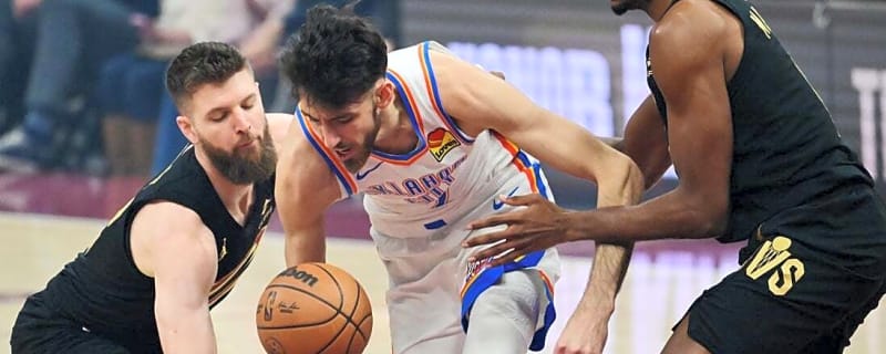 Thunder stars shine in 32-point victory over Cavs