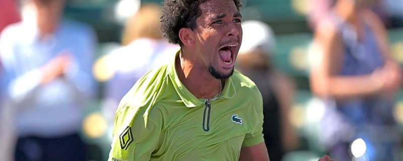 Home favorite Arthur Fils (hip) WDs from French Open