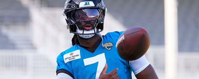 Jaguars WR Brian Thomas Jr. 'all right' after injury scare