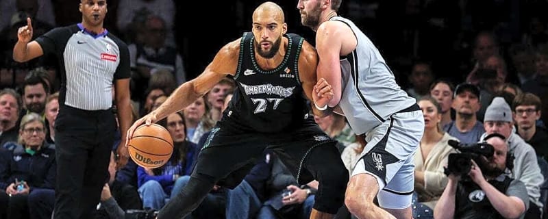 Timberwolves ride big fourth quarter to down Spurs