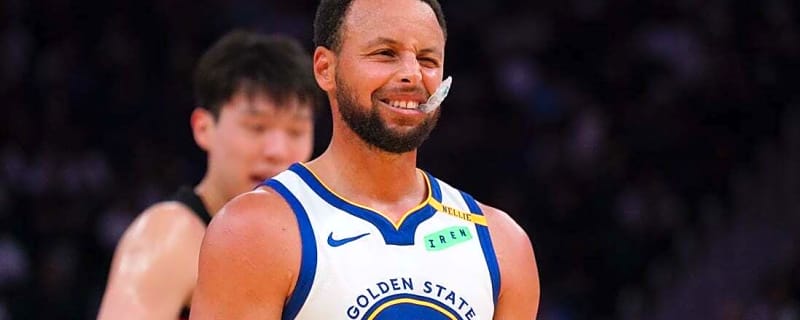 Warriors G Stephen Curry (ankle) sidesteps injury scare