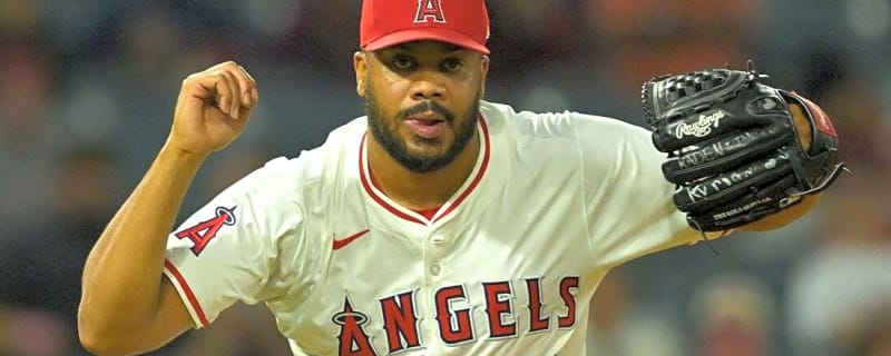 Angels, Rangers meet again, eye wild-card position