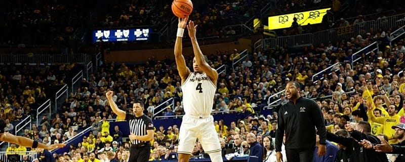 No. 4 Michigan hopes for bounce-back effort at Washington