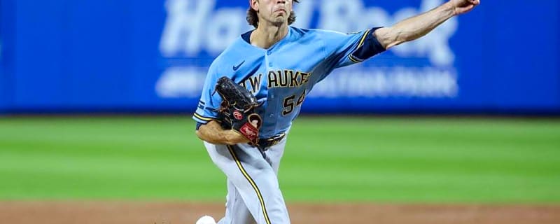 Brewers relievers rise to occasion in runaway win over Mets