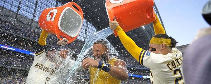 Jackson Chourio walk-off single gives Brewers 2-0 NLDS lead on Padres
