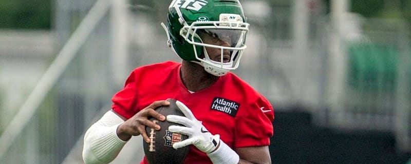 Jets QB Geno Smith day-to-day after missing start