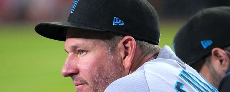 Marlins pitchers stifle struggling Reds bats in series opener