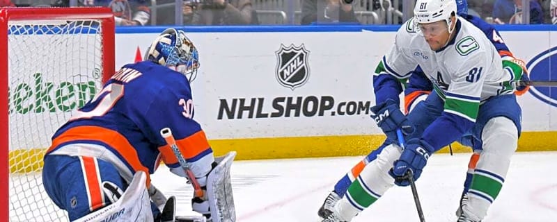 Maple Leafs acquire F Dakota Joshua from Canucks