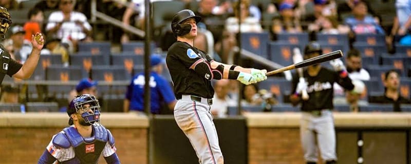 Marlins' hot stretch continues with win over Mets