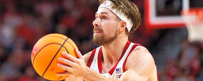 Old foes Nebraska, Oklahoma square off in neutral-site affair