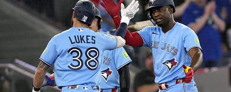Nathan Lukes' HR helps Blue Jays snap Royals' 9-game win streak