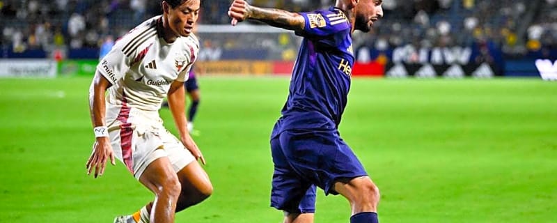 Galaxy get another win, edge D.C. United