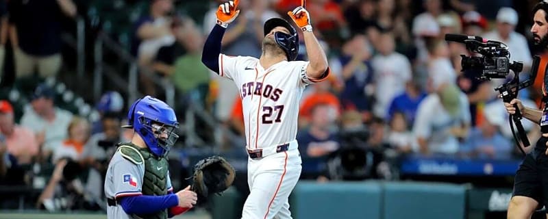 Astros start fast, power past Rangers