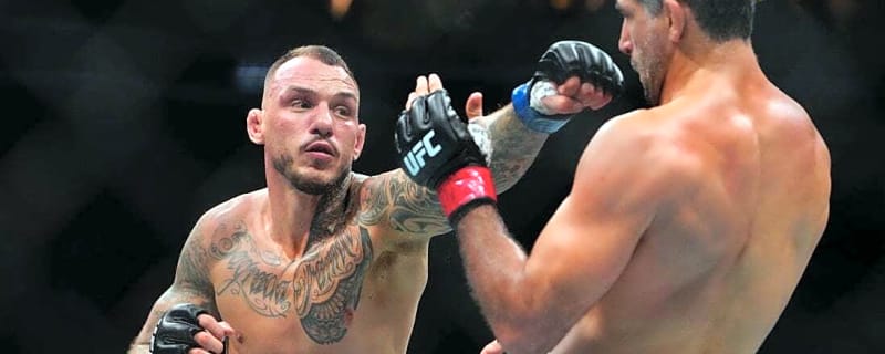 Renato Moicano snaps losing streak with submission victory