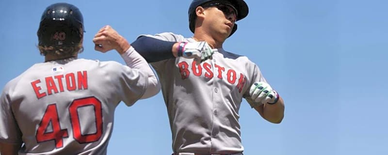 Red Sox sign 1B Nathaniel Lowe, place OF Rob Refsnyder on IL