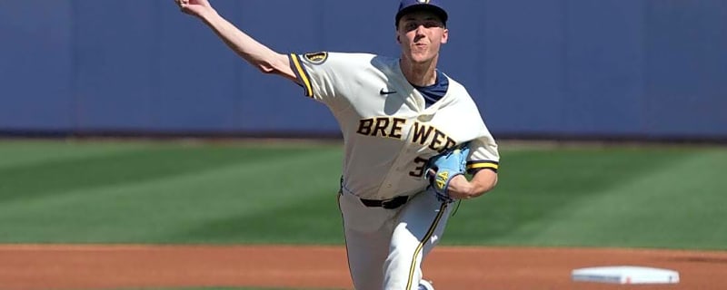 Brewers, White Sox entrust Opening Day to young All-Star flamethrowers