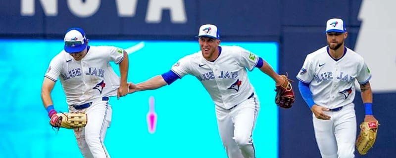 Blue Jays, facing Mariners, eager to inch closer in wild-card race