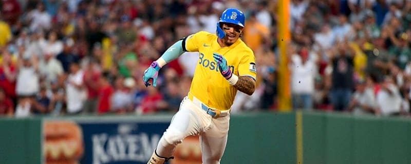 Garrett Crochet recovers after early blasts, leads Red Sox past Dodgers
