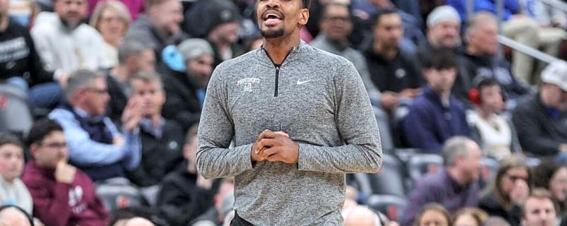Embattled coaches get together as Providence visits Georgetown