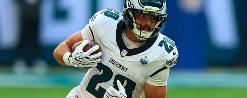 Report: Eagles RB Will Shipley has torn plantar fascia