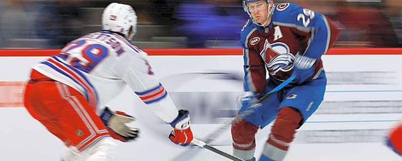 Avalanche win 7th straight; score 4 in third to vanquish Rangers
