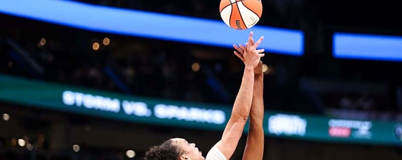 Dearica Hamby, Sparks outlast Storm in 2OT thriller