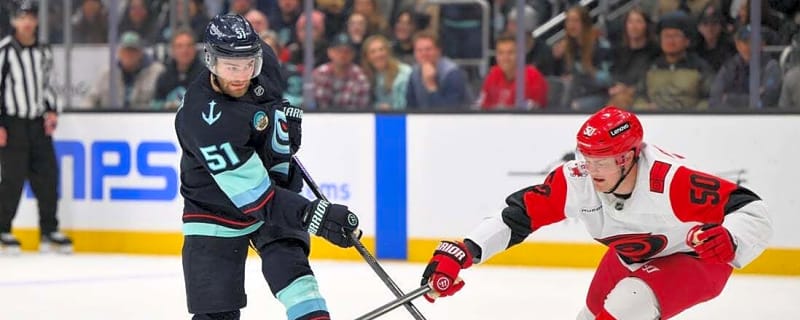 Joey Daccord, Kraken snap Hurricanes' 12-game point streak