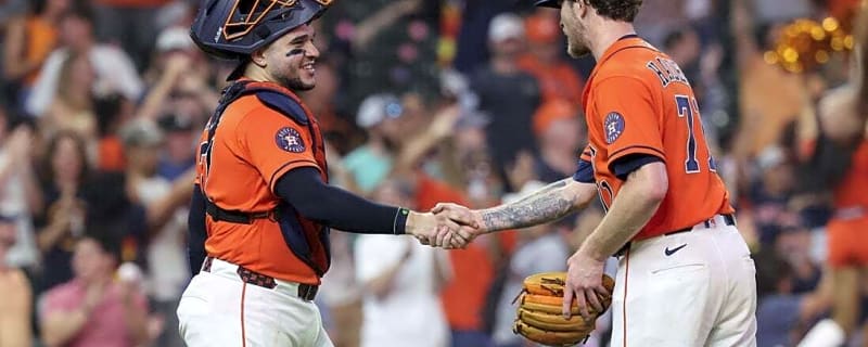 Yainer Diaz's homer helps rising Astros down Diamondbacks