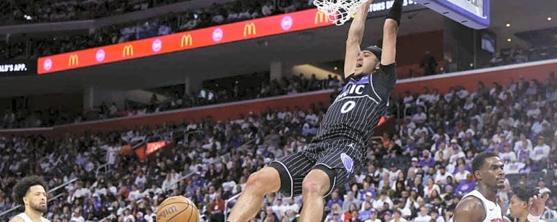 Top-seeded Pistons shocked in Game 1 as Magic never trail