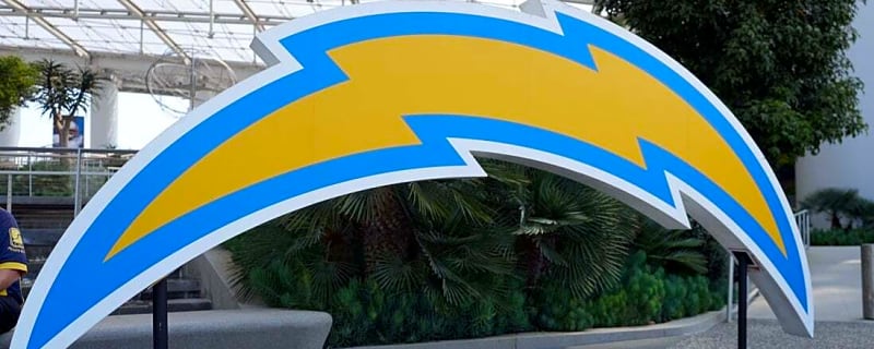 Chargers hire Western Michigan's Chris O'Leary as DC