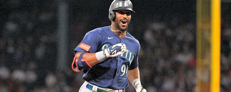 Mariners swinging loud bats heading into finale vs. Red Sox