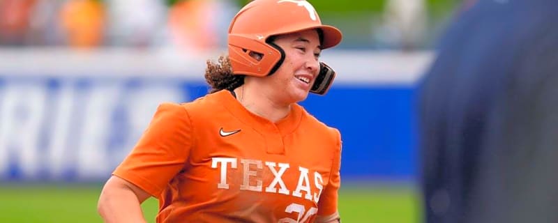 Texas tops Tennessee to reach Women&#39;s College World Series final