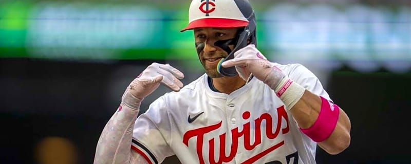 Twins reinstate 3B Royce Lewis from injured list