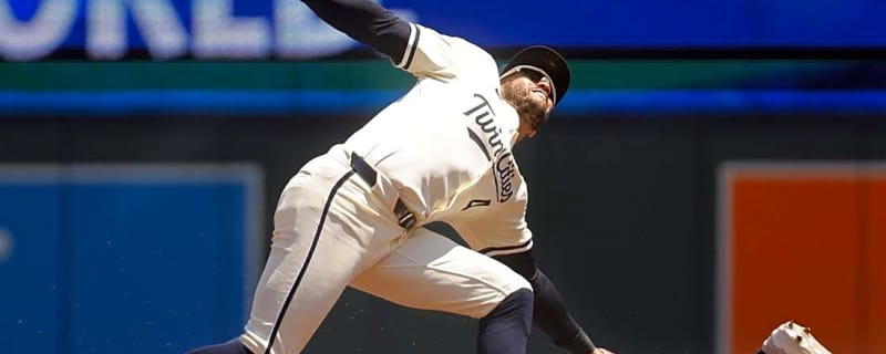 Rays score three in the 10th to beat Twins