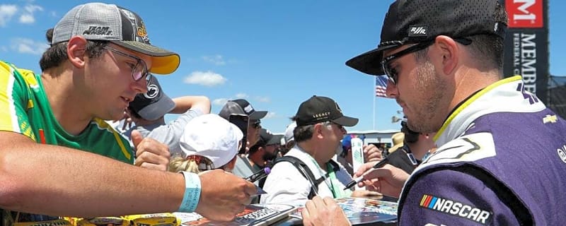 Alex Bowman announces retirement following 2027 racing season