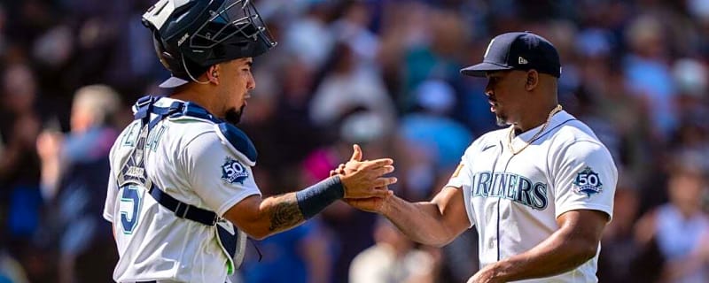 Mariners hold on for contested win over White Sox to claim series