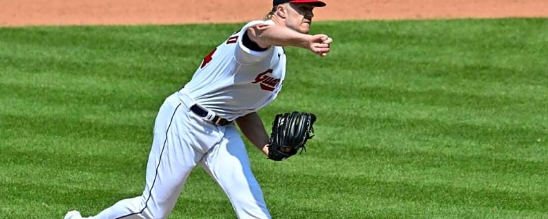 White Sox release former All-Star Noah Syndergaard